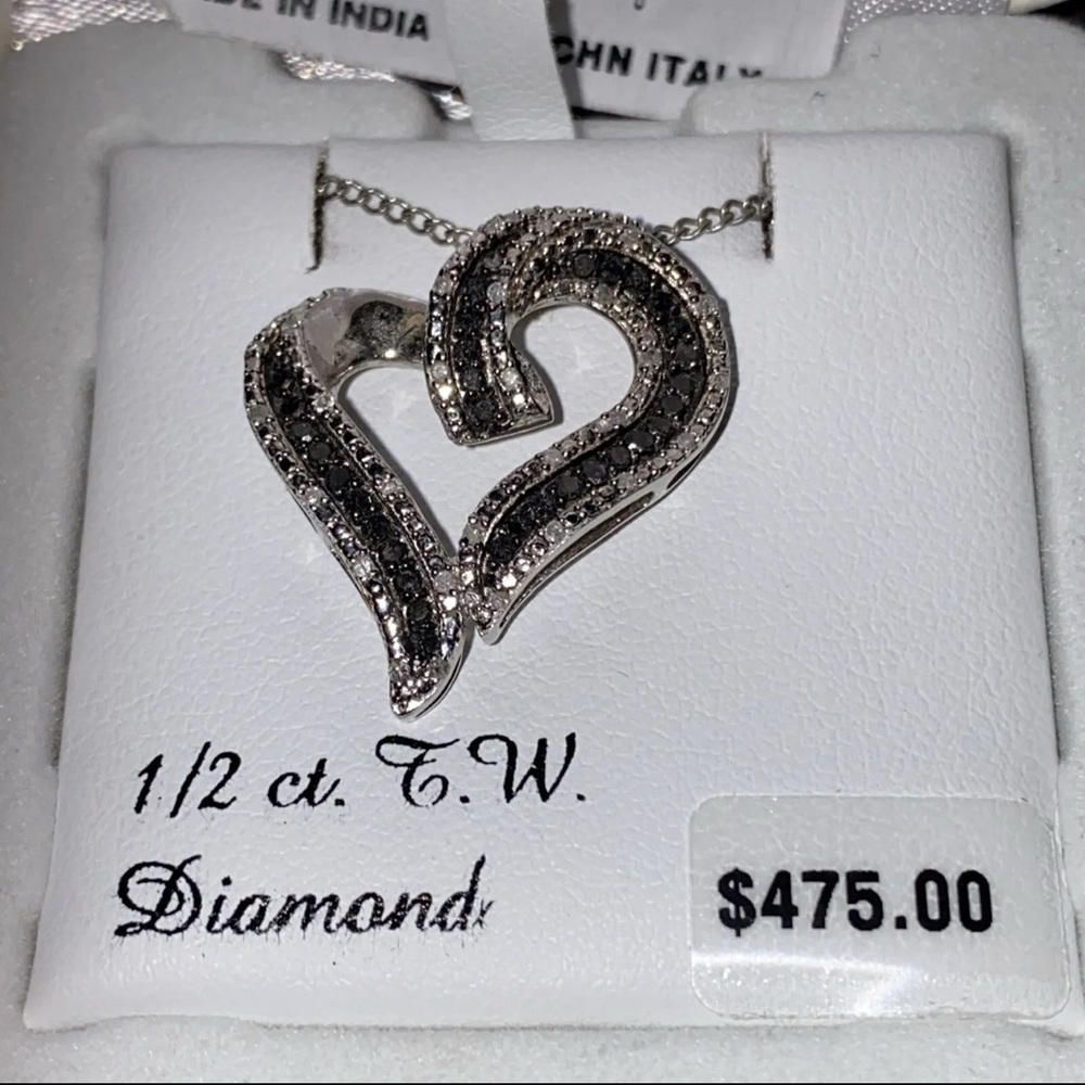 1/2 Ct Diamond necklace